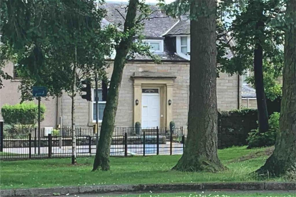 Allerton - Victorian Character Home In Stirling Esterno foto